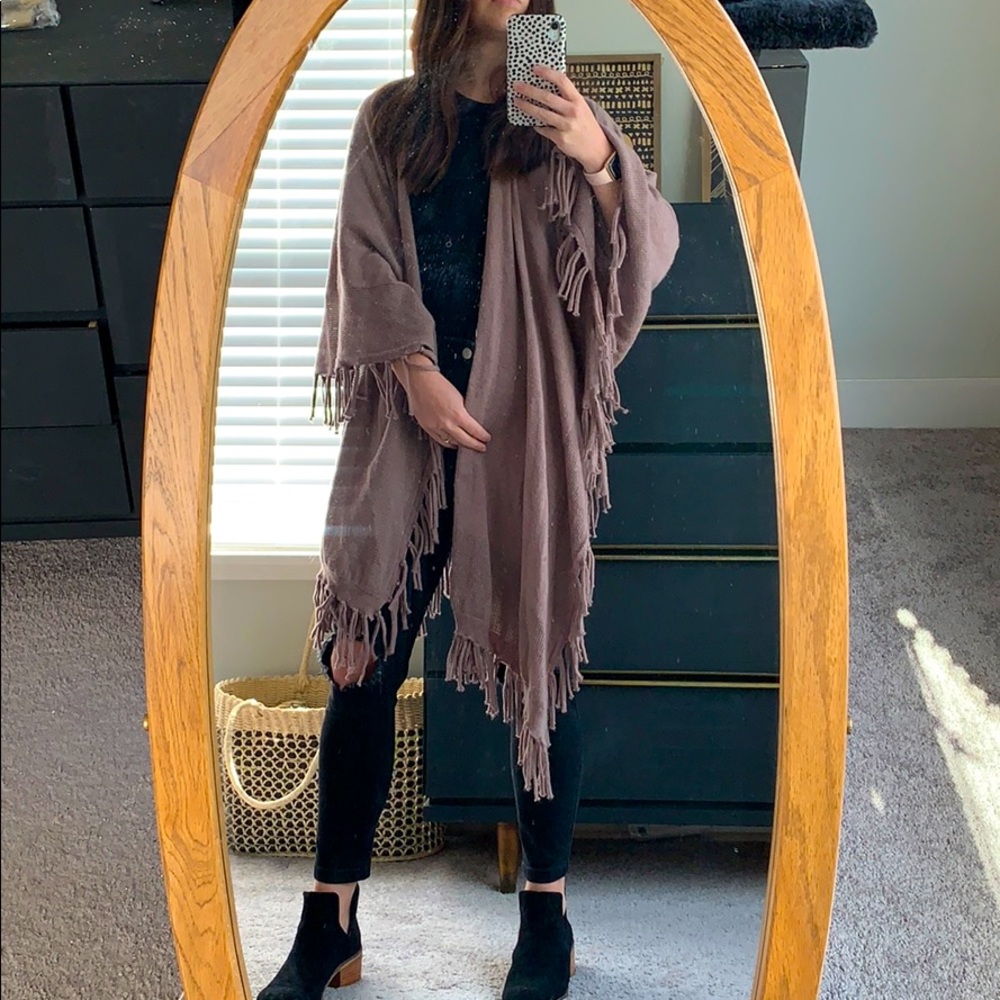 Mauve fringe kimono